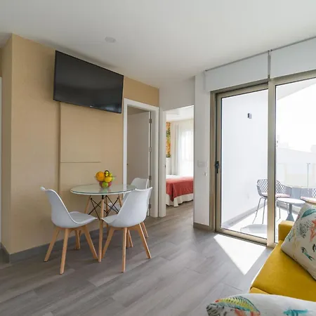 House In Near Playa De Melenara * טלדה