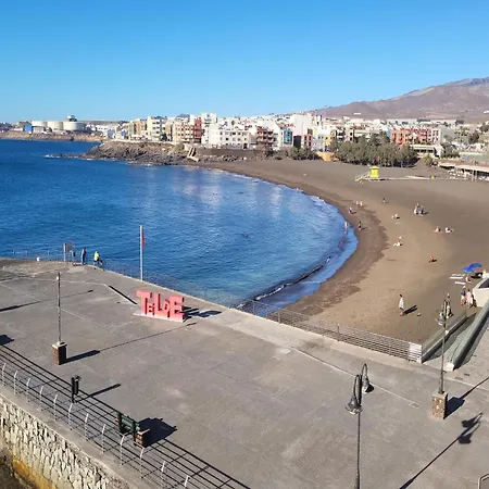 House In Near Playa De Melenara *
